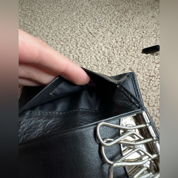 GUCCI RARE LARGE GG GUCCISSIMA BLACK LEATHER 6 RING CASE WALLET - Picture 12 of 15